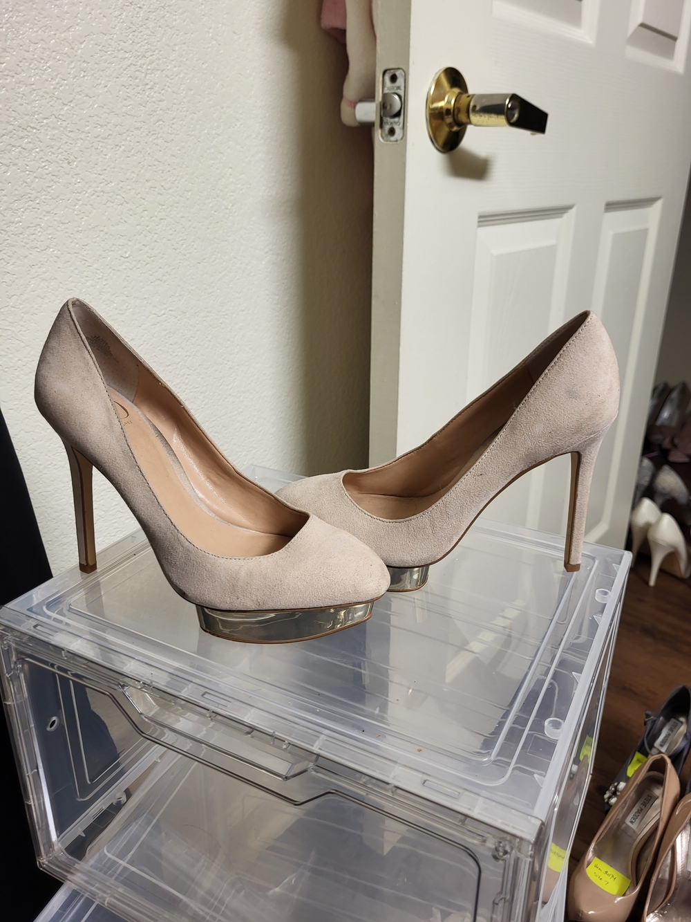 Women's Blush Suede Platform Pumps with Stiletto Heel
